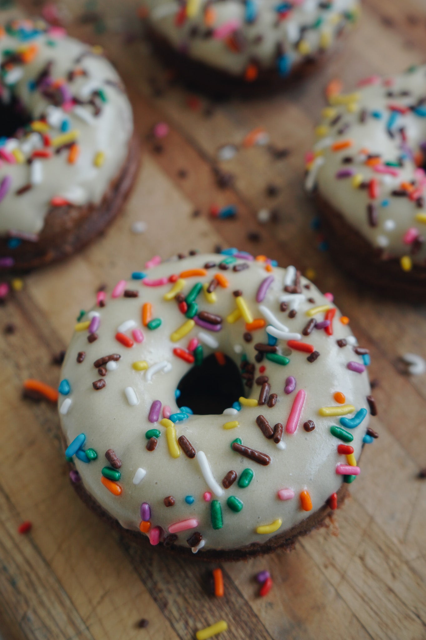 CHOCOLATE RAINBOW SPRINKLE